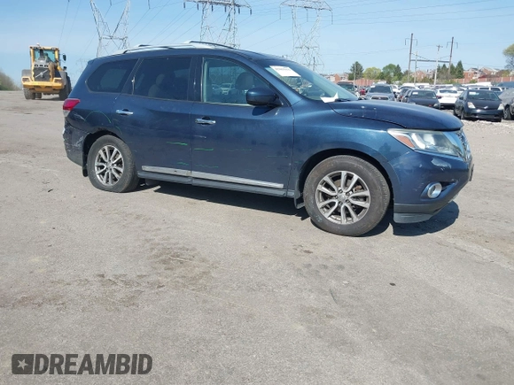 2014 Nissan Pathfinder SV with VIN 5N1AR2MM6EC684928, listed as a IAAI auction lot 42065915 with 46,029 mi miles. Bid and sale history available at carsss.com. Image 1.