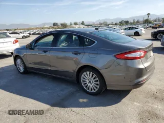 2013 Ford Fusion SE Hybrid with VIN 3FA6P0LU0DR142722, listed as a Copart auction lot 53669205 with 193,990 mi miles and Salvage Title. Bid and sale history available at carsss.com. Image 2.