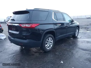 2019 Chevrolet Traverse LT Cloth with VIN 1GNEVGKWXKJ100533, listed as a IAAI auction lot 41592345 with 122,317 mi miles. Bid and sale history available at carsss.com. Image 4.