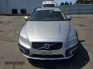 2015 Volvo XC70 T5 Drive-E Premier with VIN YV440MBK0F1219807, listed as a Copart auction lot 54092385 with 150,397 mi miles and Clean Title. Bid and sale history available at DreamBid. Image 5.