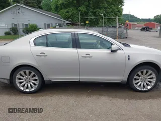 2009 Lincoln MKS with VIN 1LNHM93R79G620964, listed as a IAAI auction lot 42385061 with 107,087 mi miles and . Bid and sale history available at DreamBid. Image 13.