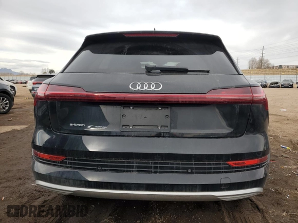 2019 Audi e-tron Premium Plus с VIN WA1LAAGE0KB021160, выставлен на аукционе Copart как лот 43576875 с пробегом 38 112 миль миль и Списание • Salvage title. История ставок и продаж доступна на DreamBid. Изображение 6.