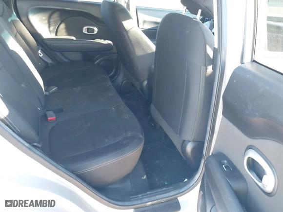 2019 Kia Soul with VIN KNDJN2A27K7656644, listed as a IAAI auction lot 40630464 with 58,732 mi miles. Bid and sale history available at carsss.com. Image 8.