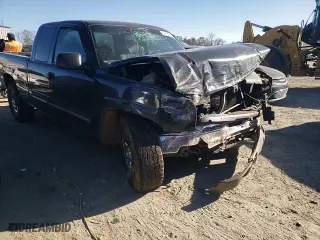 2003 Chevrolet Silverado 1500 LS with VIN 2GCEC19V431290267, listed as a Copart auction lot 84018624 with 240,697 mi miles and Salvage Title. Bid and sale history available at carsss.com. Image 11.