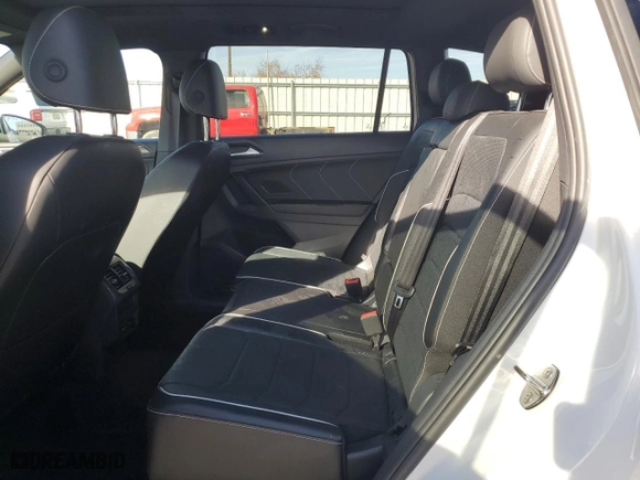 2024 Volkswagen Tiguan SEL R-Line with VIN 3VV4B7AX1RM099293, listed as a Copart auction lot 78489644 with 0 mi miles and Salvage Title. Bid and sale history available at carsss.com. Image 11.