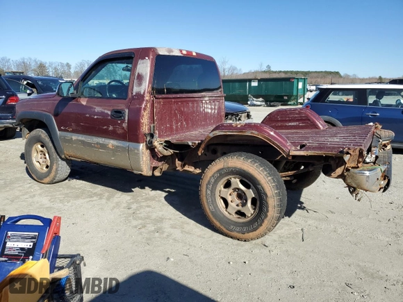 2002 Chevrolet Silverado 1500 LS with VIN 1GCEK14T02Z125766, listed as a Copart auction lot 47997915 with 201,882 mi miles and Salvage Title. Bid and sale history available at carsss.com. Image 2.