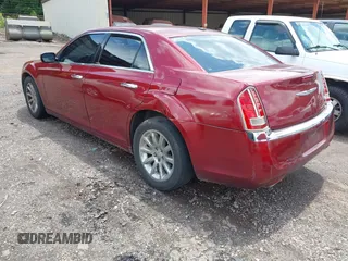 2014 Chrysler 300 C z VIN 2C3CCAEG3EH379888, wystawiony jako IAAI lot #42508878 z przebiegiem 256 320 mil mil oraz . Historia ofert i sprzedaży dostępna na DreamBid. Obrazek 3.
