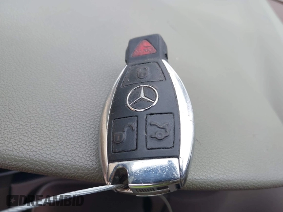 2010 Mercedes-Benz M 350 z VIN 4JGBB5GB7AA616910, wystawiony jako IAAI lot #41948828 z przebiegiem 131 196 mil mil oraz . Historia ofert i sprzedaży dostępna na DreamBid. Obrazek 11.