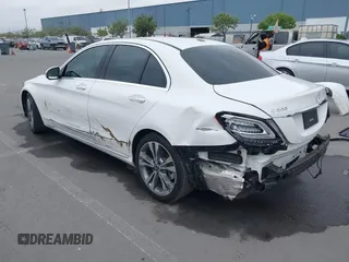 2019 Mercedes-Benz C 300 с VIN 55SWF8DB7KU299640, выставлен на аукционе IAAI как лот 41929870 с пробегом 61 130 миль миль и . История ставок и продаж доступна на DreamBid. Изображение 3.