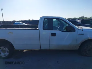 2008 Ford F-150 XL z VIN 1FTRF12W48KC71558, wystawiony jako IAAI lot #42506530 z przebiegiem 154 479 mil mil oraz . Historia ofert i sprzedaży dostępna na DreamBid. Obrazek 13.
