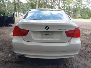 2011 BMW 3 Series 328i xDrive with VIN WBAPK5C50BA655878, listed as a IAAI auction lot 42780068 with 95,950 mi miles and . Bid and sale history available at DreamBid. Image 12.