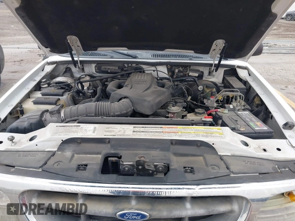 1998 Ford Explorer XL z VIN 1FMZU34E0WZB12557, wystawiony jako IAAI lot #41474546 z przebiegiem 119 294 mil mil oraz . Historia ofert i sprzedaży dostępna na DreamBid. Obrazek 10.