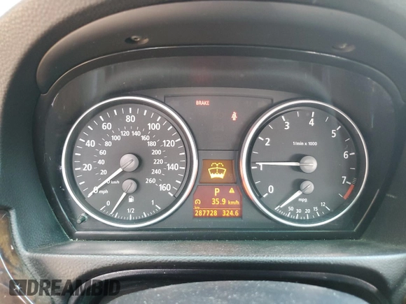 2007 BMW 3 Series 328xi z VIN WBAVT73557FZ35290, wystawiony jako Copart lot #48251955 z przebiegiem 287 728 mil mil oraz Szkoda całkowita • Salvage title. Historia ofert i sprzedaży dostępna na DreamBid. Obrazek 9.