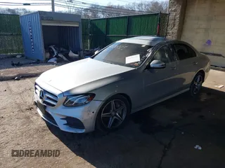 2017 Mercedes-Benz E 300 Luxury с VIN WDDZF4KB3HA177441, выставлен на аукционе IAAI как лот 41143481 с пробегом 35 468 миль миль и . История ставок и продаж доступна на DreamBid. Изображение 2.