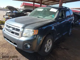 2008 Ford Escape Hybrid with VIN 1FMCU49HX8KB90001, listed as a IAAI auction lot 41558762 with 200,677 mi miles. Bid and sale history available at carsss.com. Image 17.