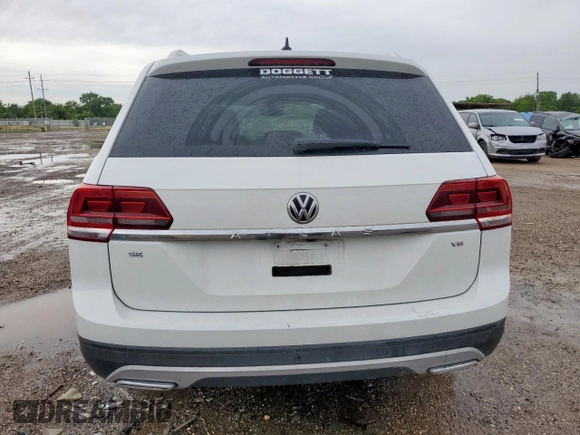 2018 Volkswagen Atlas SE with VIN 1V2DR2CA8JC551668, listed as a Copart auction lot 60636155 with 125,931 mi miles and Salvage title. Bid and sale history available at DreamBid. Image 6.