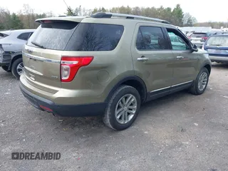 2013 Ford Explorer XLT with VIN 1FM5K8D87DGC56059, listed as a IAAI auction lot 42172634 with 149,803 mi miles and . Bid and sale history available at carsss.com. Image 4.