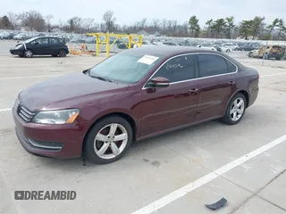 2012 Volkswagen Passat SE z VIN 1VWBH7A31CC076037, wystawiony jako IAAI lot #41905200 z przebiegiem 141 809 mil mil oraz . Historia ofert i sprzedaży dostępna na DreamBid. Obrazek 2.