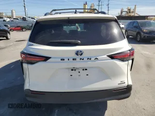 2021 Toyota Sienna XLE with VIN 5TDYRKEC2MS027386, listed as a Copart auction lot 47800305 with 56,000 mi miles and Salvage Title. Bid and sale history available at DreamBid. Image 6.