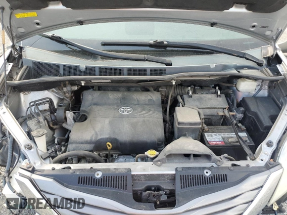 2011 Toyota Sienna XLE AAS with VIN 5TDYK3DC9BS130636, listed as a Copart auction lot 55068225 with 181,025 mi miles and Salvage Title. Bid and sale history available at DreamBid. Image 12.