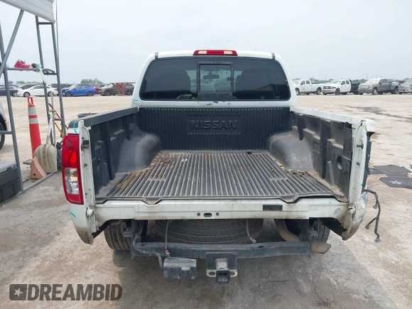 2017 Nissan Frontier SV z VIN 1N6AD0EV8HN726360, wystawiony jako IAAI lot #42299072 z przebiegiem 149 645 mil mil oraz . Historia ofert i sprzedaży dostępna na DreamBid. Obrazek 17.