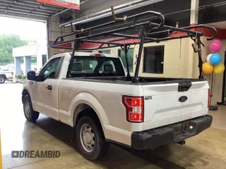 2019 Ford F-150 XL z VIN 1FTMF1CB0KKD36063, wystawiony jako IAAI lot #42459469 z przebiegiem 104 067 mil mil oraz . Historia ofert i sprzedaży dostępna na DreamBid. Obrazek 8.