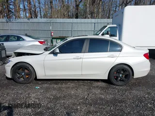 2014 BMW 3 Series 328d xDrive с VIN WBA3D5C52EKX99519, выставлен на аукционе IAAI как лот 41909624 с пробегом 112 395 миль миль и . История ставок и продаж доступна на DreamBid. Изображение 14.