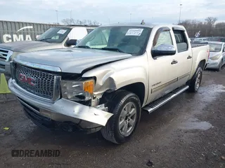 2010 GMC Sierra 1500 SLE z VIN 3GTRCVE0XAG117991, wystawiony jako IAAI lot #41549994 z przebiegiem 245 256 mil mil oraz . Historia ofert i sprzedaży dostępna na DreamBid. Obrazek 2.