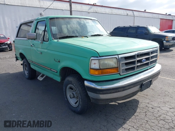 1995 Ford Bronco XL с VIN 1FMEU15N8SLB10358, выставлен на аукционе IAAI как лот 42483412 с пробегом 204 488 миль миль и . История ставок и продаж доступна на DreamBid. Изображение 1.