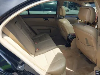 2013 Mercedes-Benz S-Class S 550 with VIN WDDNG7DB7DA531529, listed as a IAAI auction lot 41999063 with 121,561 mi miles. Bid and sale history available at carsss.com. Image 8.