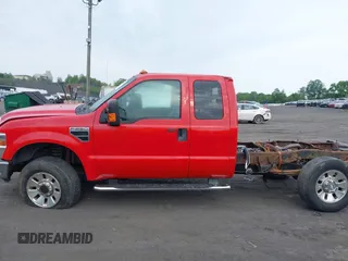 2008 Ford F-250 XL с VIN 1FTSX21548EB81676, выставлен на аукционе IAAI как лот 42440558 с пробегом 100 712 миль миль и . История ставок и продаж доступна на DreamBid. Изображение 14.