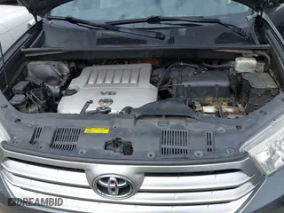 2011 Toyota Highlander with VIN 5TDZK3EH8BS027822, listed as a IAAI auction lot 42051111 with 174,290 mi miles. Bid and sale history available at carsss.com. Image 10.