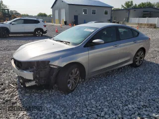2015 Chrysler 200 S with VIN 1C3CCCBB5FN702240, listed as a Copart auction lot 60542525 with 142,909 mi miles and Salvage title. Bid and sale history available at DreamBid. Image 1.