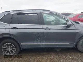 2020 Volkswagen Tiguan SE with VIN 3VV3B7AX0LM121061, listed as a IAAI auction lot 41881541 with 60,315 mi miles and . Bid and sale history available at DreamBid. Image 13.