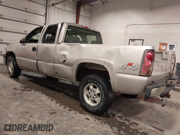 2004 Chevrolet Silverado 1500 with VIN 1GCEK19T74E385021, listed as a IAAI auction lot 41352639 with 152,734 mi miles and . Bid and sale history available at DreamBid. Image 3.