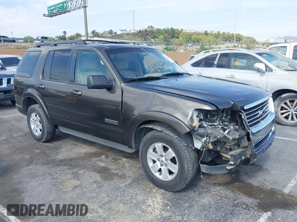 2008 Ford Explorer XLT with VIN 1FMEU73E98UA62801, listed as a IAAI auction lot 42096409 with 156,209 mi miles. Bid and sale history available at carsss.com. Image 1.
