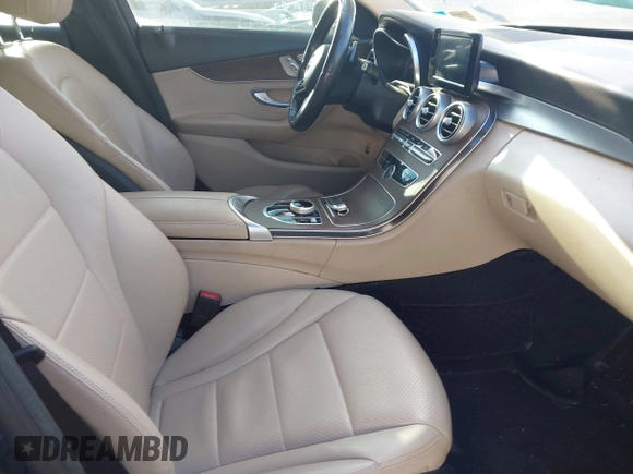 2019 Mercedes-Benz C 300 with VIN 55SWF8EB1KU319315, listed as a IAAI auction lot 41280828 with 81,845 mi miles and . Bid and sale history available at carsss.com. Image 5.