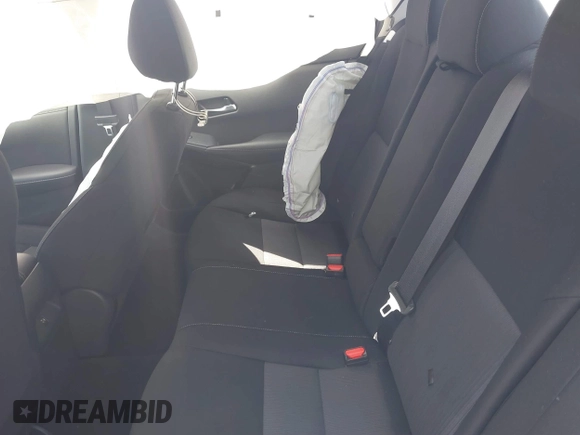 2021 Nissan Sentra SV with VIN 3N1AB8CV0MY289772, listed as a IAAI auction lot 41876197 with 18,124 mi miles and . Bid and sale history available at DreamBid. Image 8.