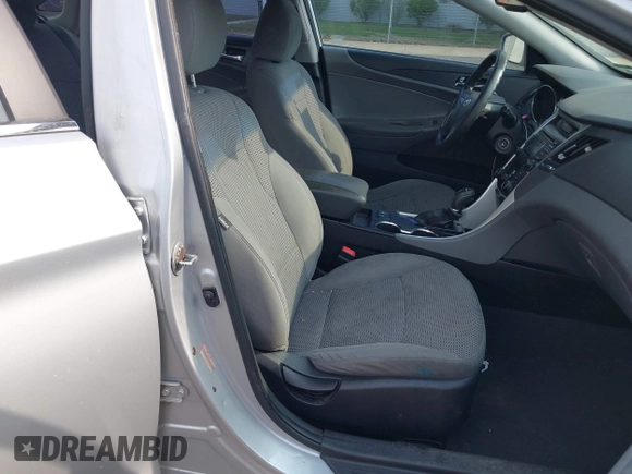 2013 Hyundai Sonata GLS with VIN 5NPEB4AC6DH539103, listed as a IAAI auction lot 42124467 with 182,907 mi miles and . Bid and sale history available at carsss.com. Image 5.