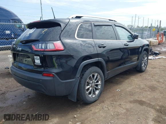 2019 Jeep Cherokee Latitude Plus with VIN 1C4PJMLB5KD489488, listed as a IAAI auction lot 42147598 with 33,002 mi miles and . Bid and sale history available at carsss.com. Image 4.