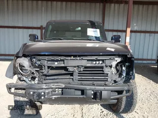 2021 Ford Bronco z VIN 1FMEE5DP2MLA89419, wystawiony jako IAAI lot #42846095 z przebiegiem 44 167 mil mil oraz . Historia ofert i sprzedaży dostępna na DreamBid. Obrazek 12.
