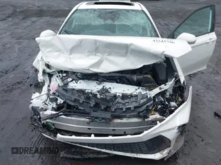2025 Toyota Camry LE z VIN 4T1DAACK3SU065224, wystawiony jako IAAI lot #42341546 z przebiegiem 3 186 mil mil oraz . Historia ofert i sprzedaży dostępna na DreamBid. Obrazek 6.