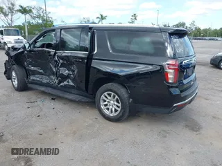 2022 Chevrolet Suburban LT z VIN 1GNSCCKD2NR201474, wystawiony jako IAAI lot #42150033 z przebiegiem 157 659 mil mil oraz . Historia ofert i sprzedaży dostępna na DreamBid. Obrazek 3.