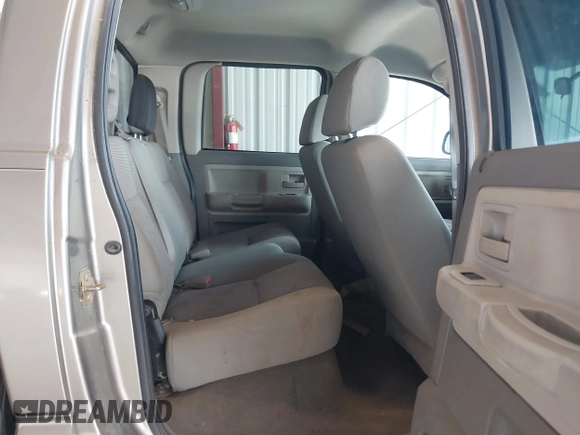 2007 Dodge Dakota SLT with VIN 1D7HE48N17S144088, listed as a IAAI auction lot 40577462 with 192,502 mi miles and . Bid and sale history available at carsss.com. Image 8.