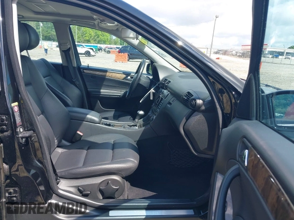 2007 Mercedes-Benz C 230 Sport с VIN WDBRF52H57E025736, выставлен на аукционе IAAI как лот 42541691 с пробегом 131 847 миль миль и . История ставок и продаж доступна на DreamBid. Изображение 5.