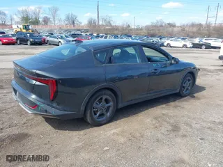 2025 Kia K4 LXS with VIN 3KPFT4DE0SE024145, listed as a IAAI auction lot 41863411 with 832 mi miles. Bid and sale history available at carsss.com. Image 4.