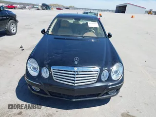 2008 Mercedes-Benz E-Class Luxury 3.5L with VIN WDBUF87X48B200170, listed as a IAAI auction lot 42142041 with 194,391 mi miles. Bid and sale history available at carsss.com. Image 6.