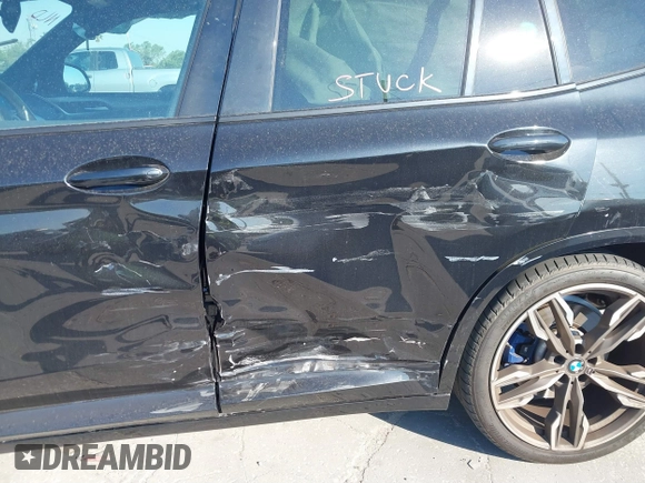 2019 BMW X3 M40i with VIN 5UXTS3C59KLR72809, listed as a IAAI auction lot 41893066 with 39,654 mi miles and . Bid and sale history available at DreamBid. Image 6.