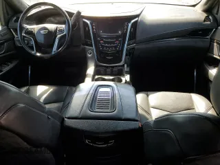 2019 Cadillac Escalade ESV Platinum z VIN 1GYS4KKJ0KR103961, wystawiony jako Copart lot #75540904 z przebiegiem 103 975 mil mil oraz Szkoda całkowita • Salvage title. Historia ofert i sprzedaży dostępna na DreamBid. Obrazek 8.