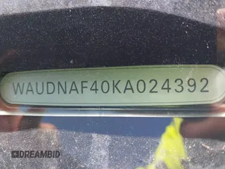 2019 Audi A4 Premium z VIN WAUDNAF40KA024392, wystawiony jako IAAI lot #41045566 z przebiegiem 56 419 mil mil oraz . Historia ofert i sprzedaży dostępna na DreamBid. Obrazek 17.